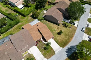 11909 Donlin Dr, Wellington, FL 33414 - Photo 2