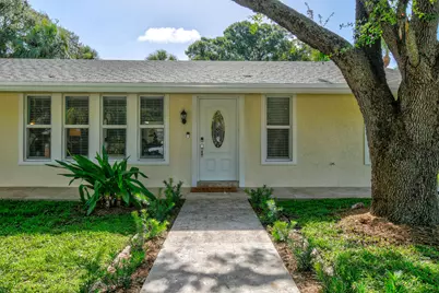 13074 23rd Avenue N, Palm Beach Gardens, FL 33410 - Photo 2