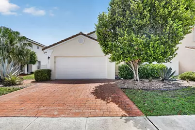 327 SW 191st Terrace, Pembroke Pines, FL 33029 - Photo 1