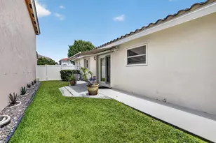 [Address not provided], Pembroke Pines, FL 33029 - Photo 38