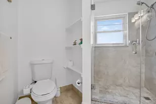 327 SW 191st Terrace, Pembroke Pines, FL 33029 - Photo 28