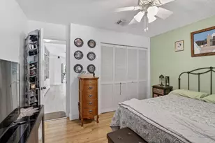 327 SW 191st Terrace, Pembroke Pines, FL 33029 - Photo 30
