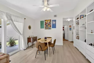 327 SW 191st Terrace, Pembroke Pines, FL 33029 - Photo 16