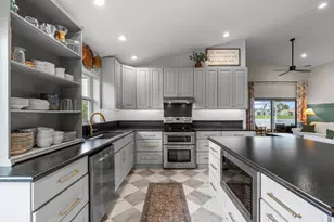 182 Saratoga Blvd E, Royal Palm Beach, FL 33411 - Photo 4