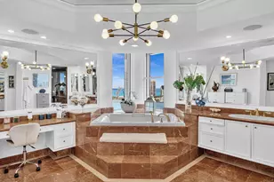 7000 Island Blvd, Aventura, FL 33160 - Photo 36