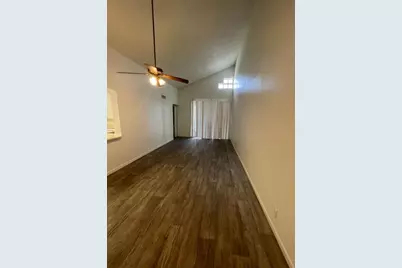 211 Lake Pointe Drive #Unit 207, Oakland Park, FL 33309 - Photo 6