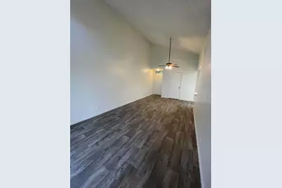 211 Lake Pointe Drive #Unit 207, Oakland Park, FL 33309 - Photo 2