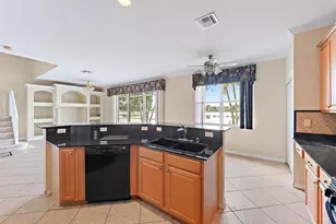 144 Berenger Walk, Royal Palm Beach, FL 33414 - Photo 4