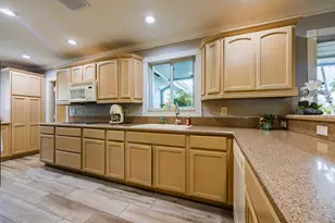 801 SE 5th Terrace, Pompano Beach, FL 33060 - Photo 12