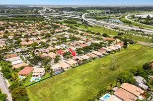 376 E Royal Cove Cir, Davie, FL 33325 - Photo 54