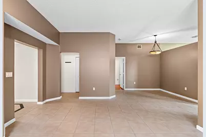 376 E Royal Cove Circle, Davie, FL 33325 - Photo 10