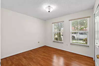 376 E Royal Cove Circle, Davie, FL 33325 - Photo 32