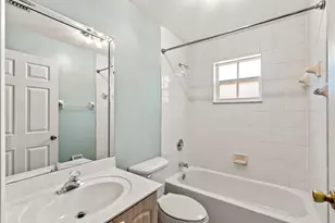 376 E Royal Cove Cir, Davie, FL 33325 - Photo 38