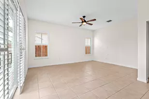 376 E Royal Cove Cir, Davie, FL 33325 - Photo 14