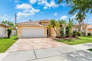 376 E Royal Cove Cir, Davie, FL 33325 - Photo 48