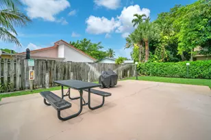 8900 W Sample Rd, Coral Springs, FL 33065 - Photo 28