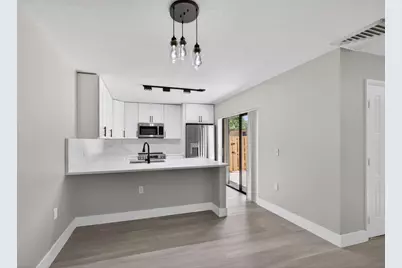 246 Charter Way, West Palm Beach, FL 33407 - Photo 4