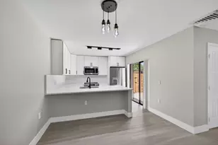 246 Charter Way, West Palm Beach, FL 33407 - Photo 4