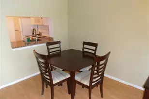 9460 Poinciana Pl, Davie, FL 33324 - Photo 4
