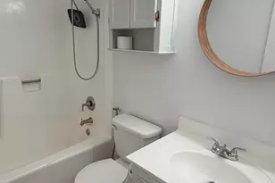 5186 NE 6th Ave, Oakland Park, FL 33334 - Photo 4