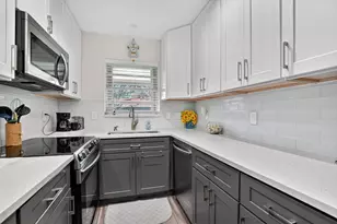 1050 NW 13th St, Boca Raton, FL 33486 - Photo 10