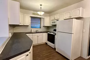 7000 SW 11th St, Pembroke Pines, FL 33023 - Photo 10
