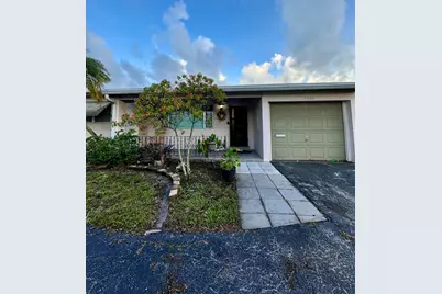 7000 SW 11th Street, Pembroke Pines, FL 33023 - Photo 6