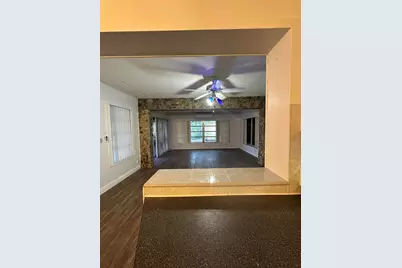 7000 SW 11th Street, Pembroke Pines, FL 33023 - Photo 12
