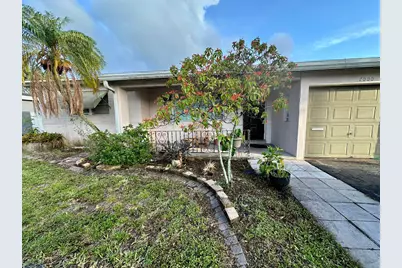 7000 SW 11th Street, Pembroke Pines, FL 33023 - Photo 4