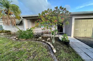 7000 SW 11th St, Pembroke Pines, FL 33023 - Photo 4