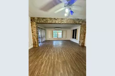 7000 SW 11th Street, Pembroke Pines, FL 33023 - Photo 14
