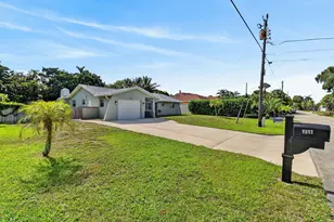 1317 Willow Rd, West Palm Beach, FL 33406 - Photo 2
