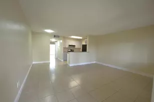 1617 Meadows Cir W, Boynton Beach, FL 33436 - Photo 4