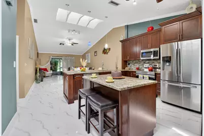 22602 Vistawood Way, Boca Raton, FL 33428 - Photo 6