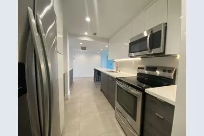5401 Collins Avenue #620, Miami Beach, FL 33140 - Photo 10