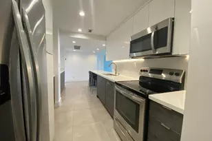 5401 Collins Ave, Miami Beach, FL 33140 - Photo 10