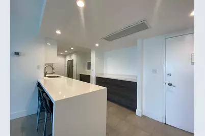 5401 Collins Avenue #620, Miami Beach, FL 33140 - Photo 4