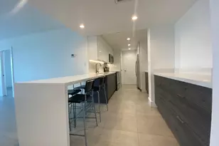 5401 Collins Ave, Miami Beach, FL 33140 - Photo 8