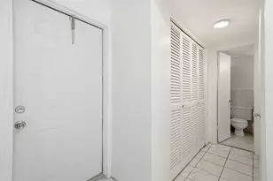 1333 E Hallandale Beach Blvd, Hallandale Beach, FL 33009 - Photo 6