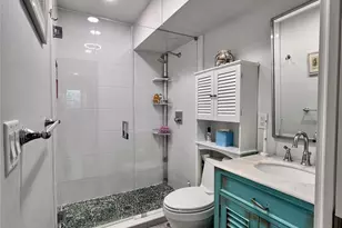 2115 NE 37th Dr, Fort Lauderdale, FL 33308 - Photo 18