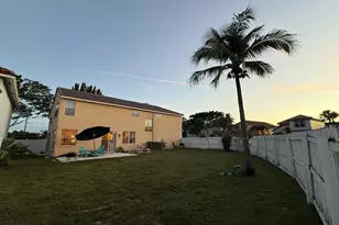 7418 Wescott Terrace, Lake Worth, FL 33467 - Photo 2
