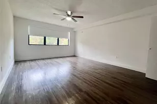 19455 NE 10th Ave, North Miami Beach, FL 33179 - Photo 4