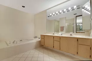 211 E River Park Dr, Jupiter, FL 33477 - Photo 16
