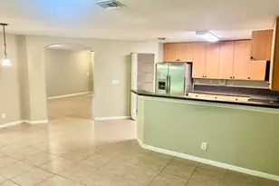 541 Alejandro Ln, West Palm Beach, FL 33413 - Photo 6