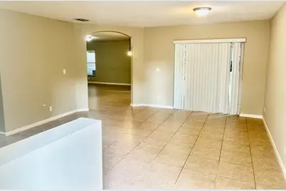 541 Alejandro Lane, West Palm Beach, FL 33413 - Photo 2