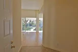 160 Lost Bridge Dr, Palm Beach Gardens, FL 33410 - Photo 4