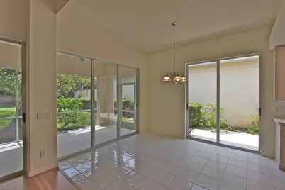 160 Lost Bridge Drive, Palm Beach Gardens, FL 33410 - Photo 12
