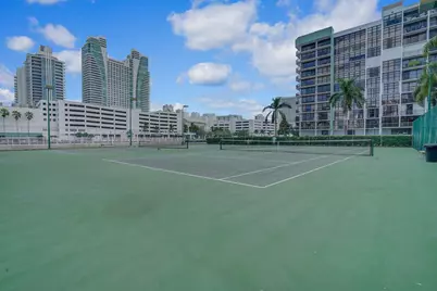 600 Parkview Drive #531, Hallandale Beach, FL 33009 - Photo 34