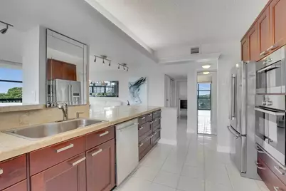 600 Parkview Drive #531, Hallandale Beach, FL 33009 - Photo 4