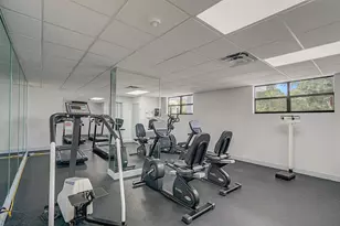 600 Parkview Dr, Hallandale Beach, FL 33009 - Photo 38